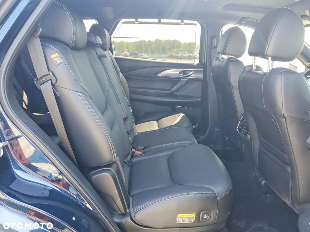 Mazda CX-9 - 12