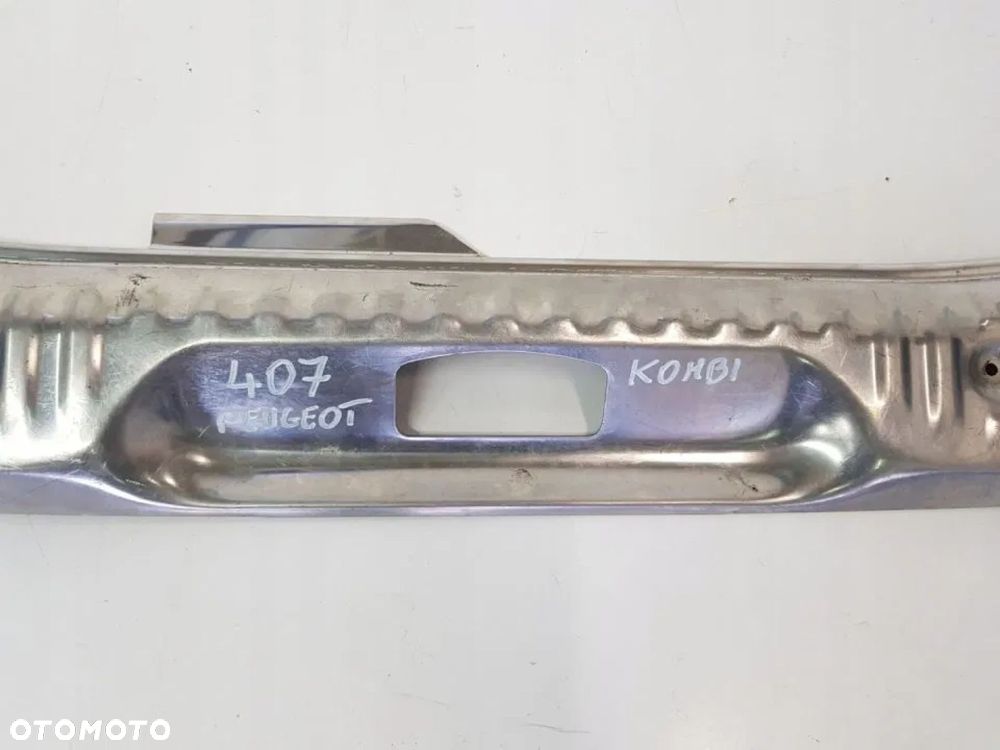 OSŁONA PROGU BAGAŻNIKA TYLNEGO PASA PEUGEOT 407 SW - 2
