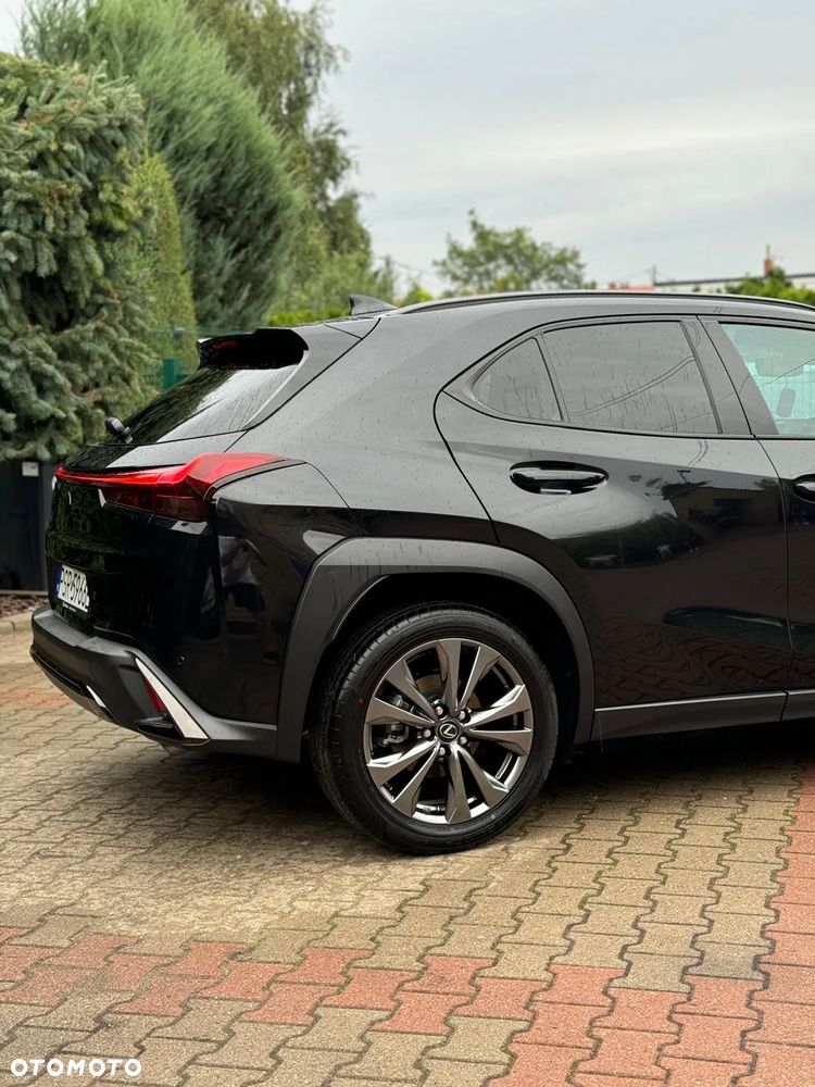 Lexus UX 250h GPF F Sport 2WD - 4