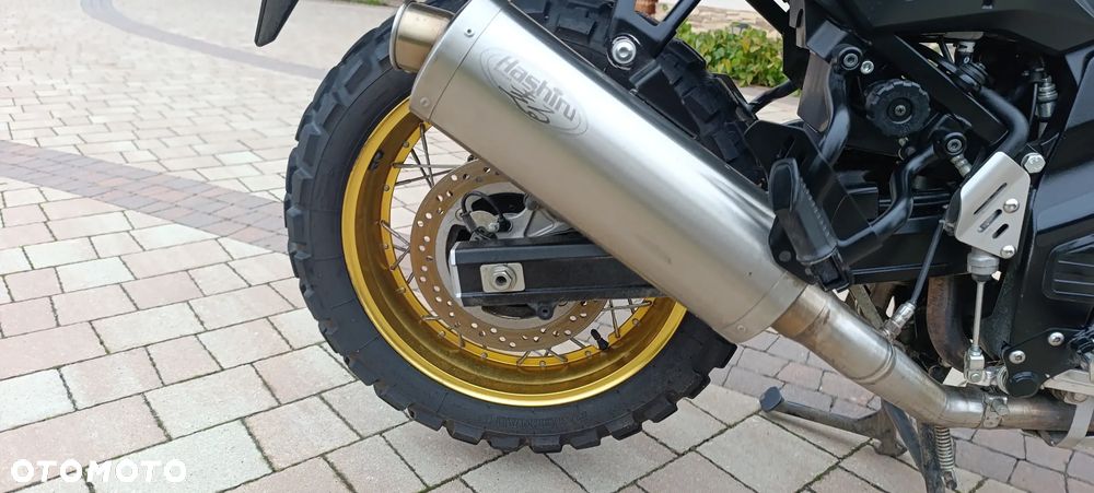Suzuki V-STROM - 23