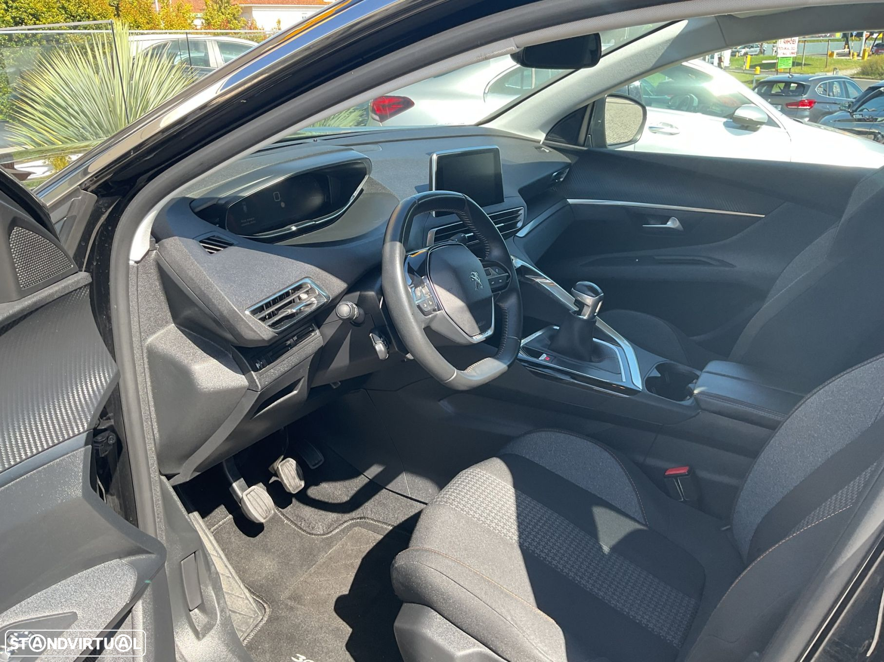 Peugeot 3008 1.5 BlueHDi Active - 19