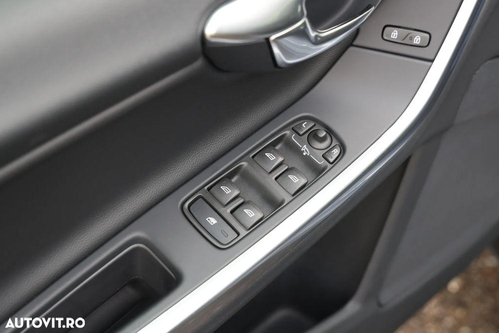 Volvo V60 D2 Basic - 22