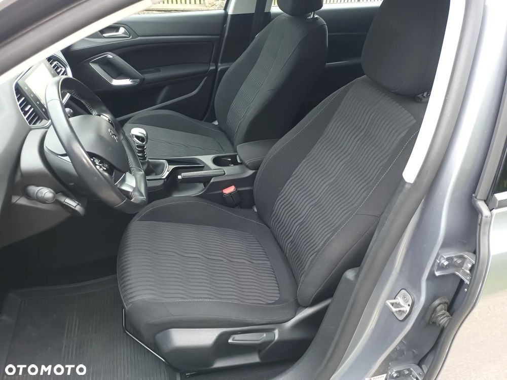 Peugeot 308 - 17