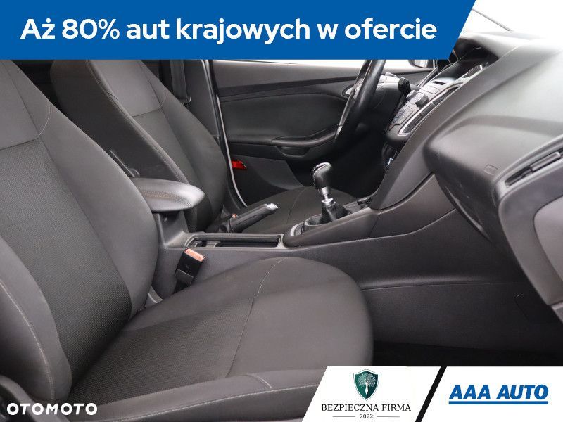 Ford Focus SW - 11