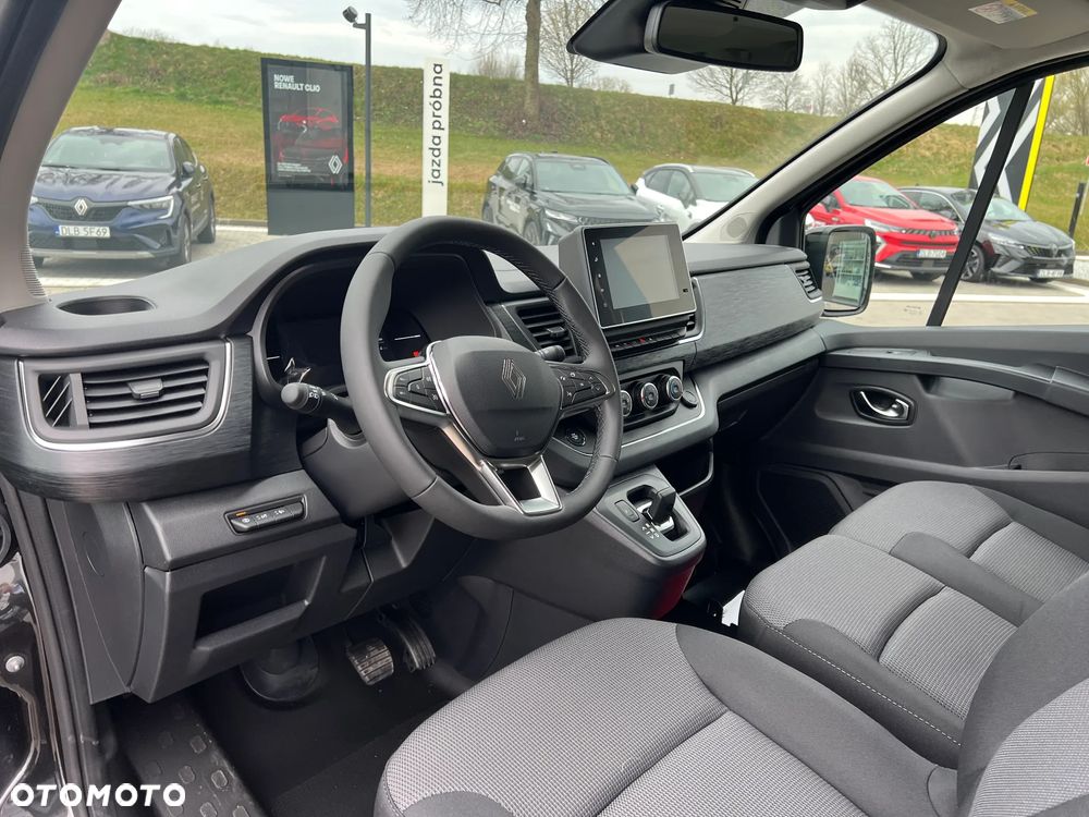 Renault Trafic 2.0 dCi EDC - 9