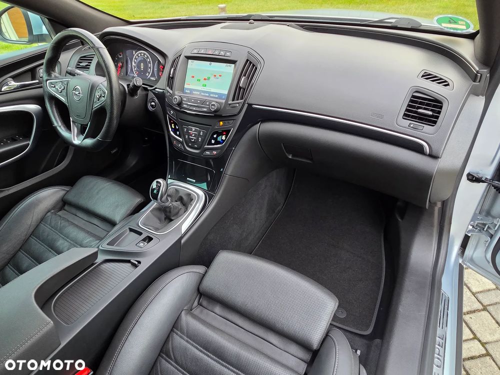 Opel Insignia 2.0 CDTI 4x4 ecoFLEX Start/Stop Business Innovation - 32