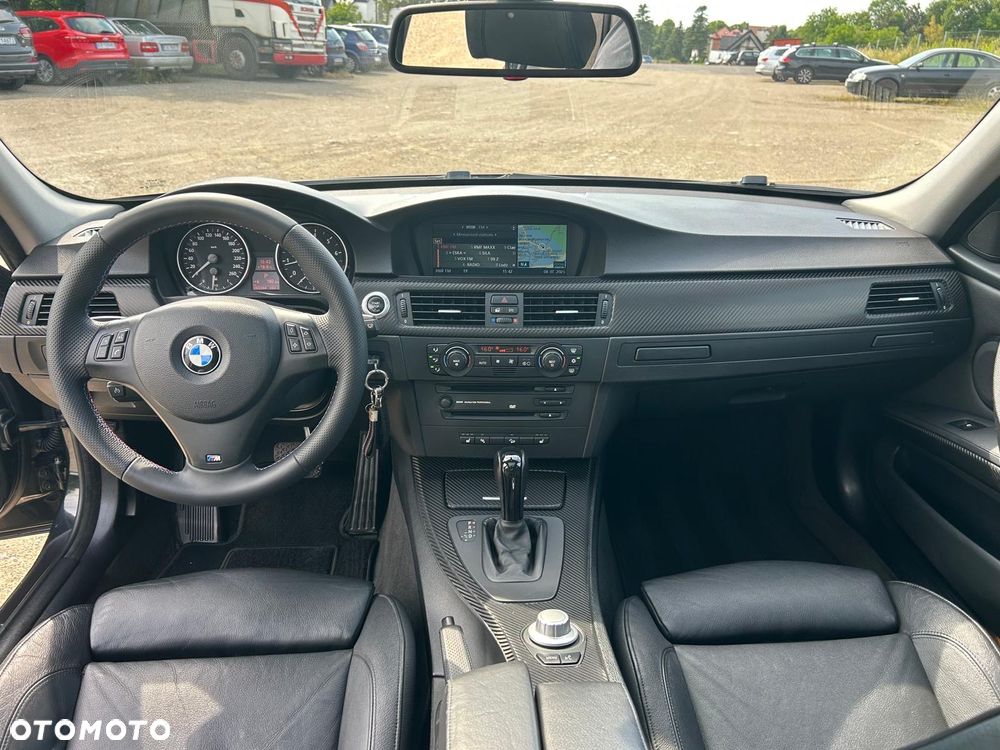 BMW Seria 3 330xi Touring - 10