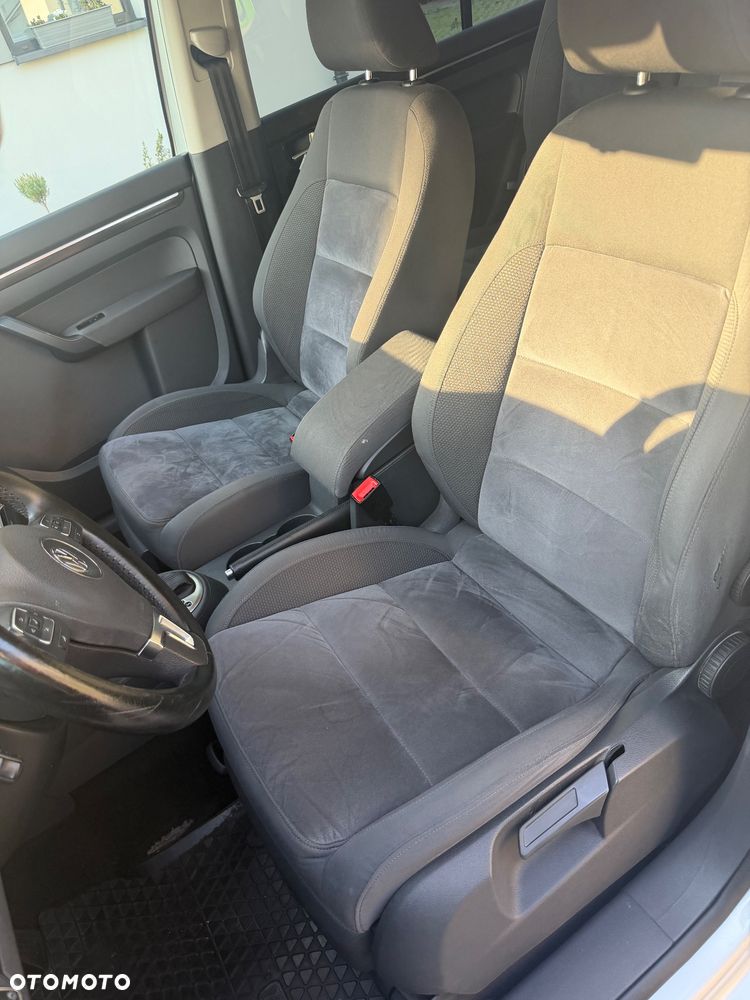 Volkswagen Touran 2.0 TDI Highline DSG - 5