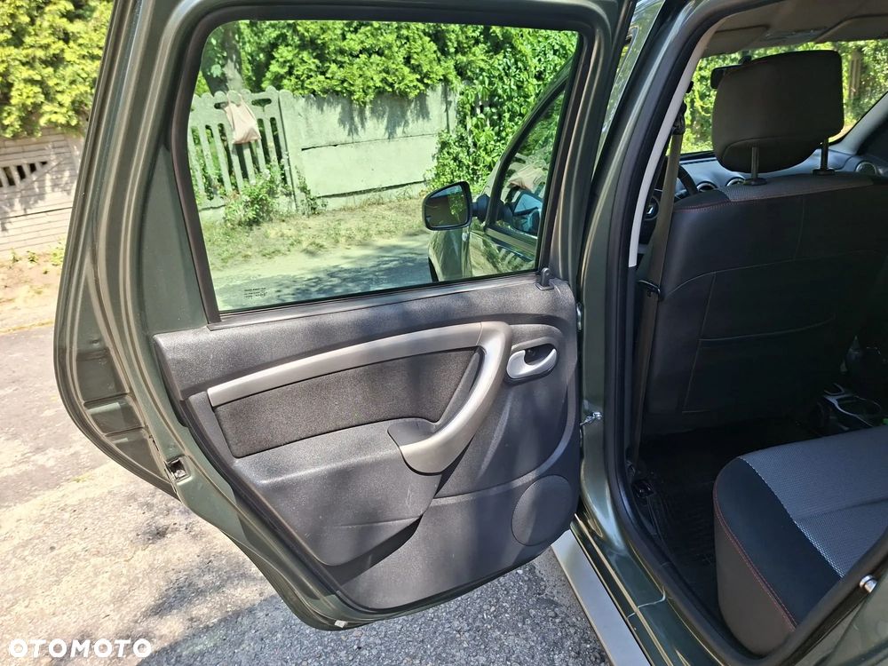 Dacia Duster 1.6 Laureate - 16
