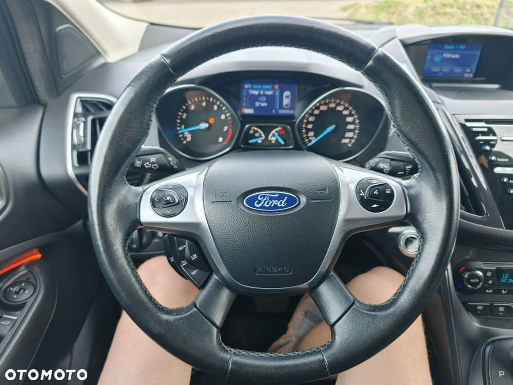 Ford Kuga - 30