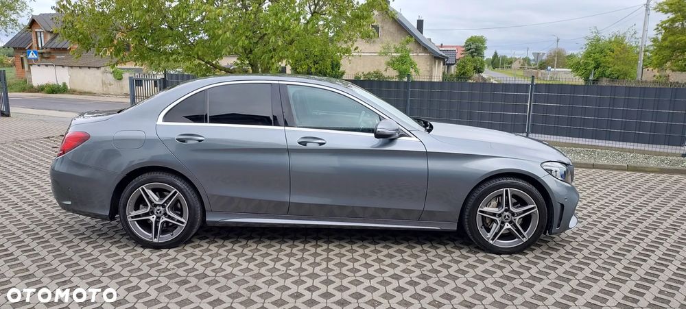 Mercedes-Benz Klasa C 220 d 9G-TRONIC - 24