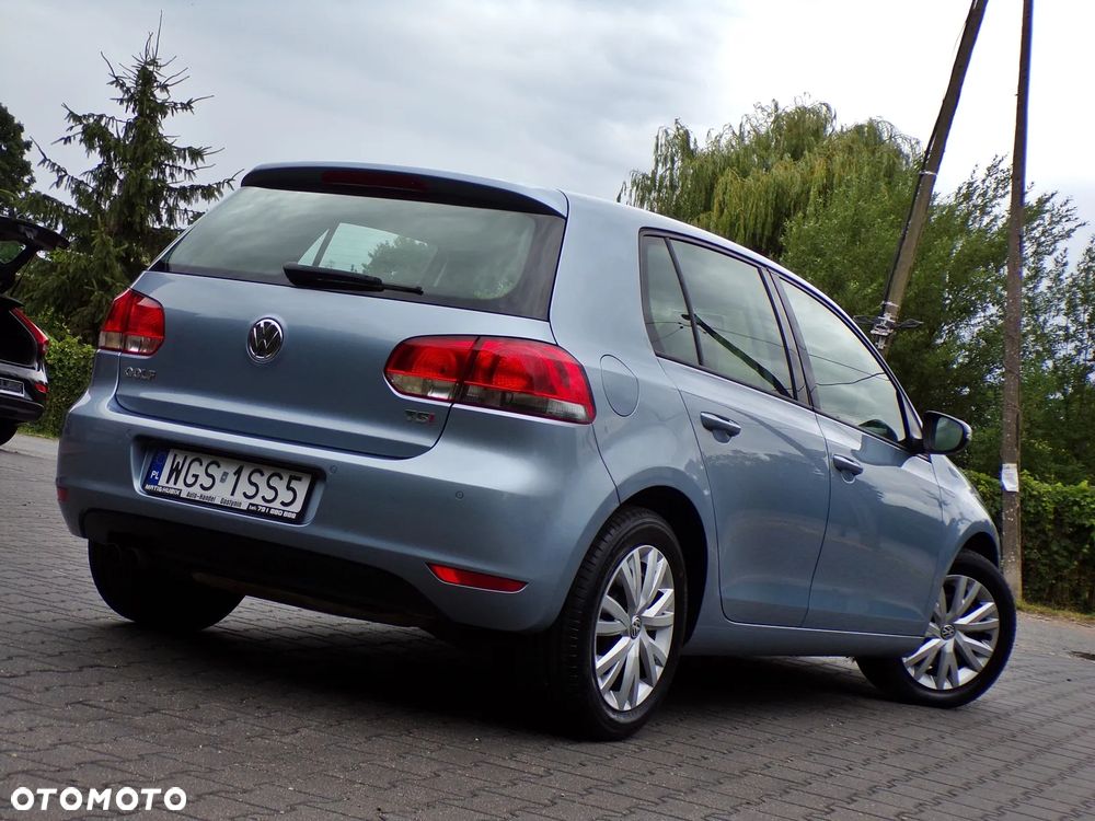 Volkswagen Golf - 2