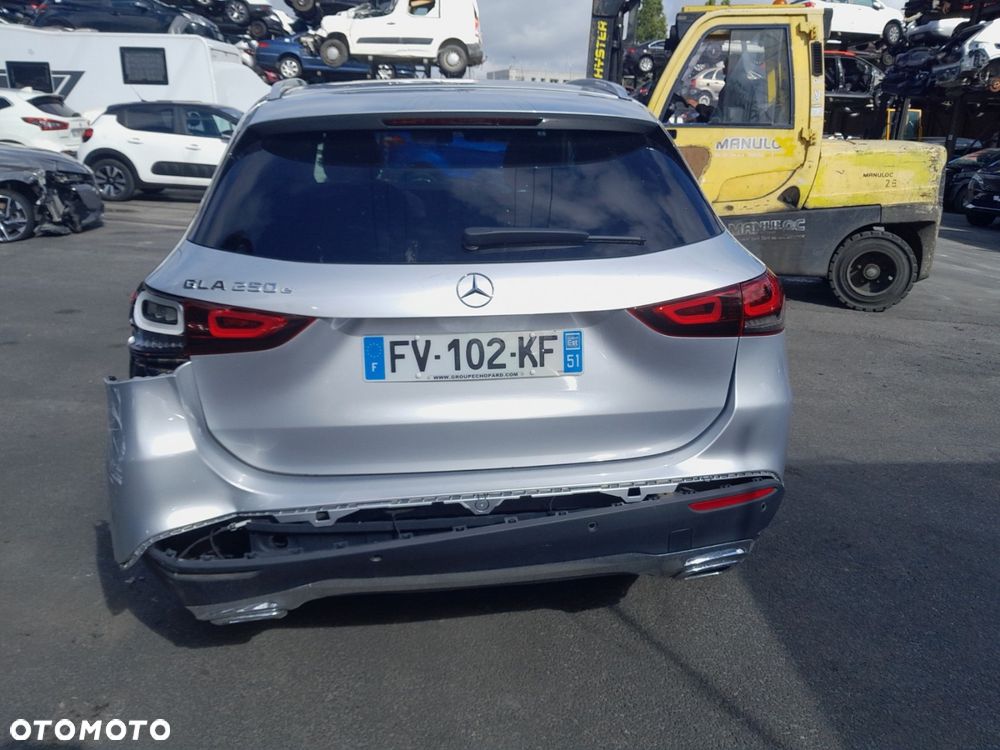 Mercedes-Benz GLA 250 e 8G-DCT Edition 2021 - 7