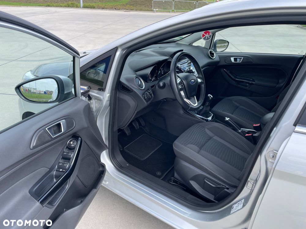 Ford Fiesta 1.0 EcoBoost Titanium - 11
