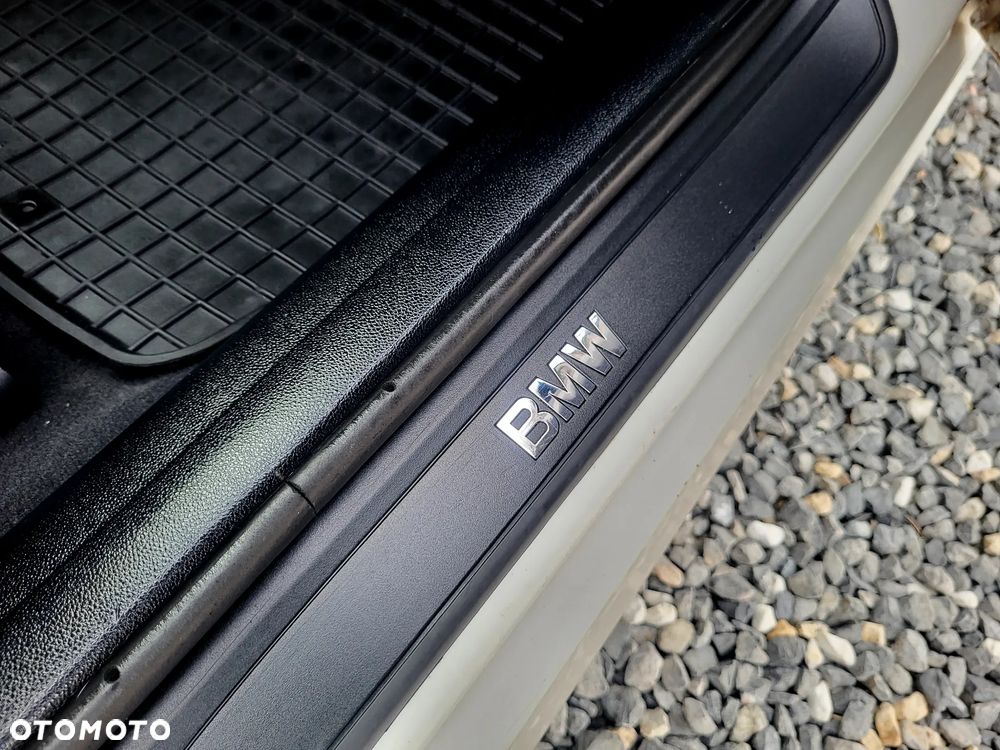 BMW Seria 3 - 22