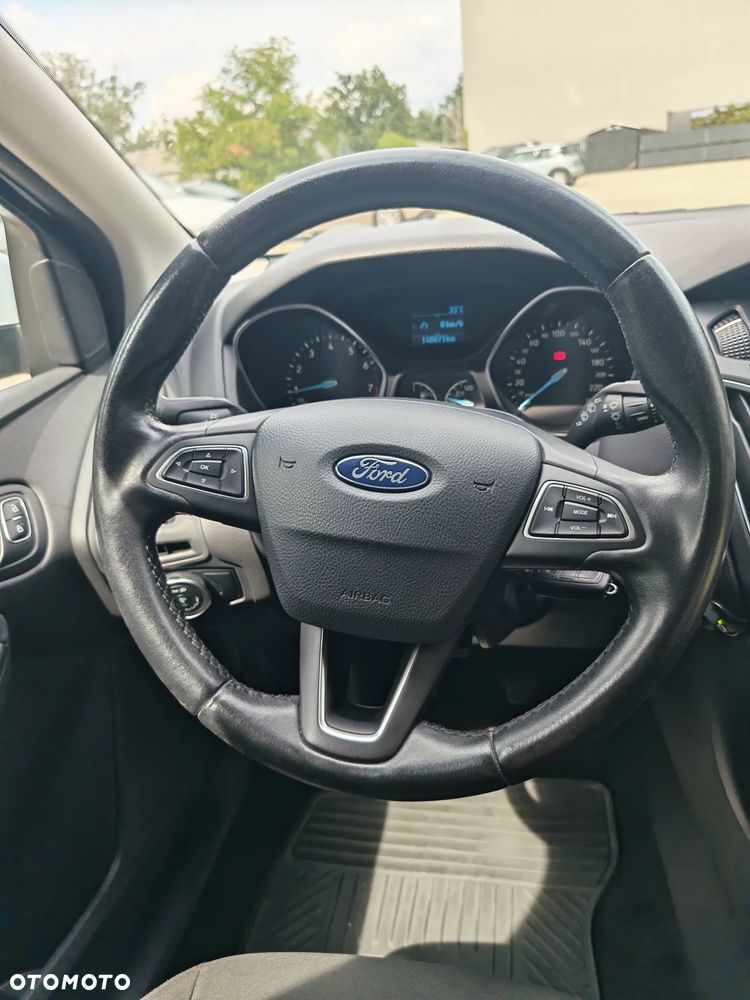 Ford Focus 1.6 Trend - 16