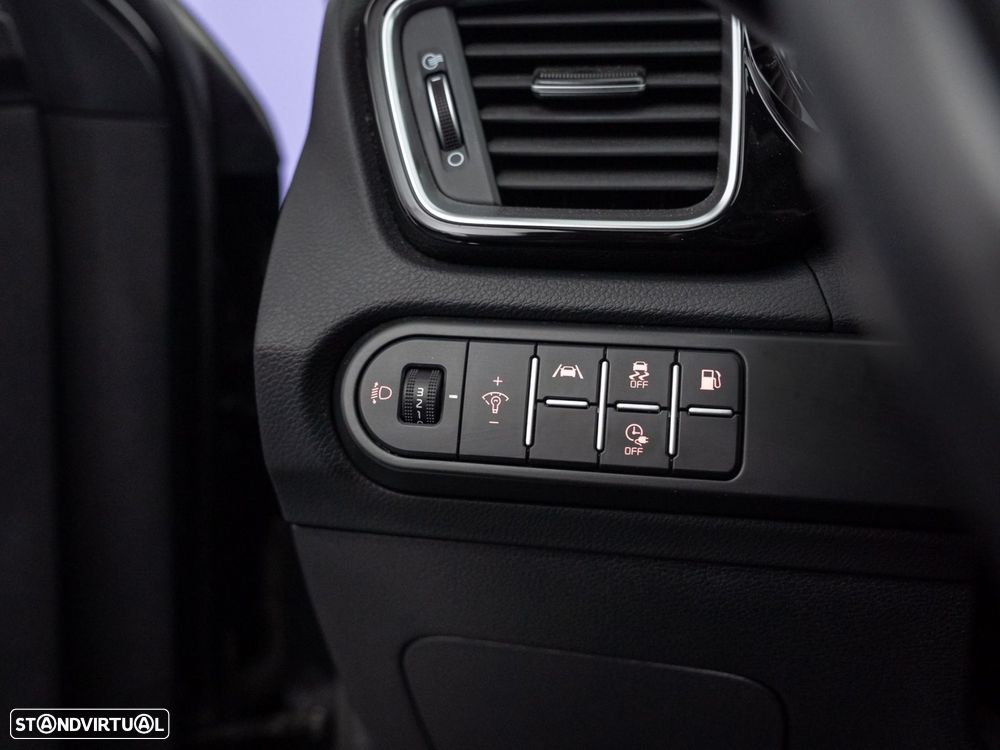 Kia XCeed 1.6 GDi PHEV Drive - 19