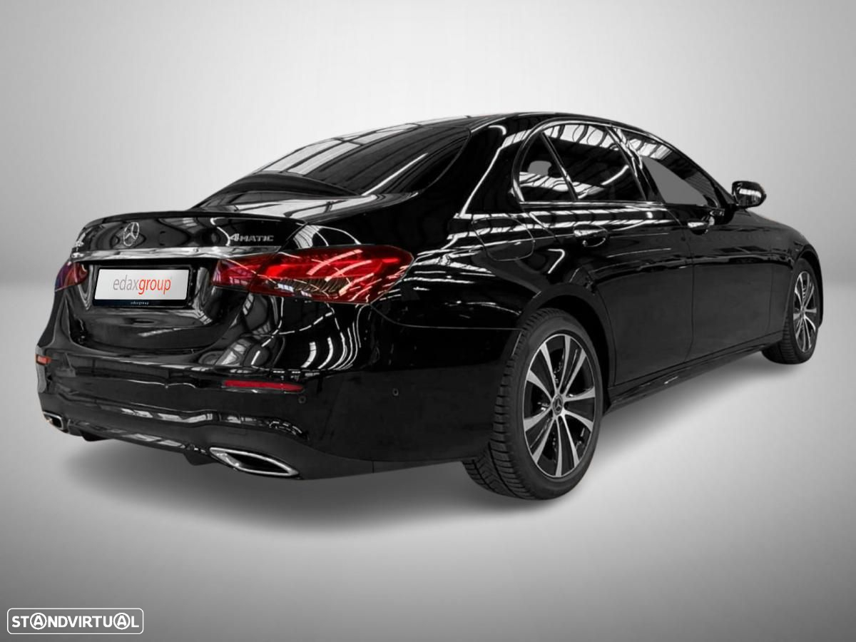 Mercedes-Benz E 300 de AMG Line 4Matic - 2