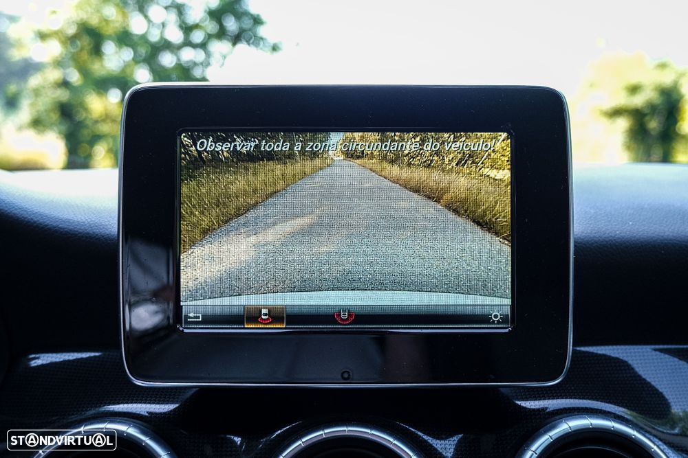 Mercedes-Benz CLA 180 CDI StreetStyle - 18