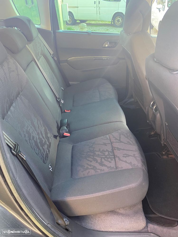 Peugeot 3008 1.6 HDi Active - 37