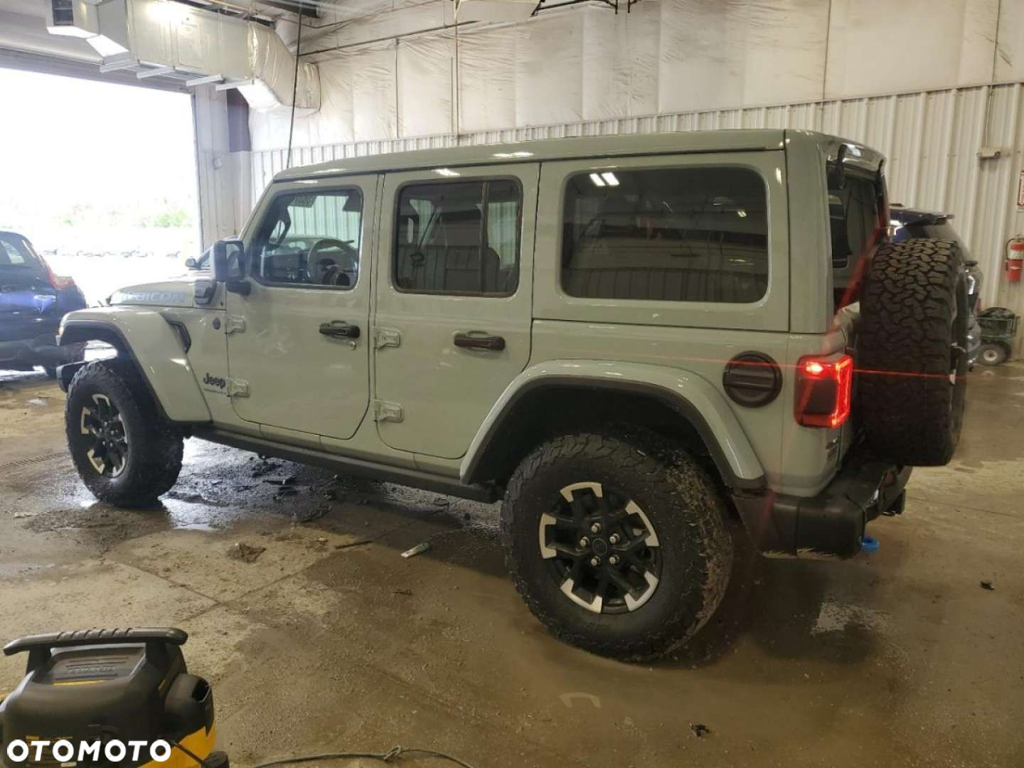 Jeep Wrangler - 3