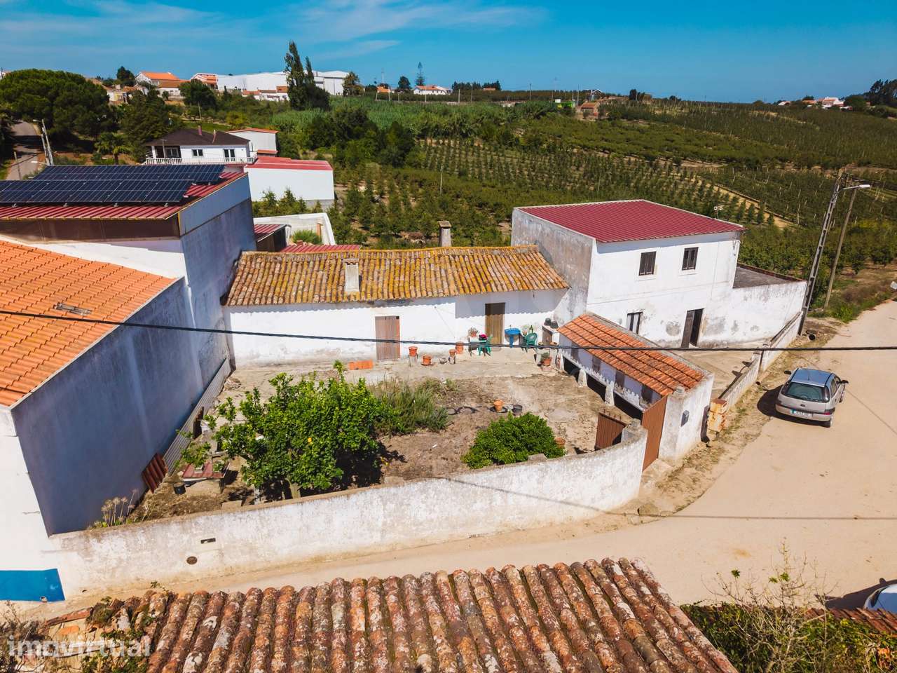 2 Moradias num terreno de 6117m2 | Carvalhal | Bombarral - Grande imagem: 2/47