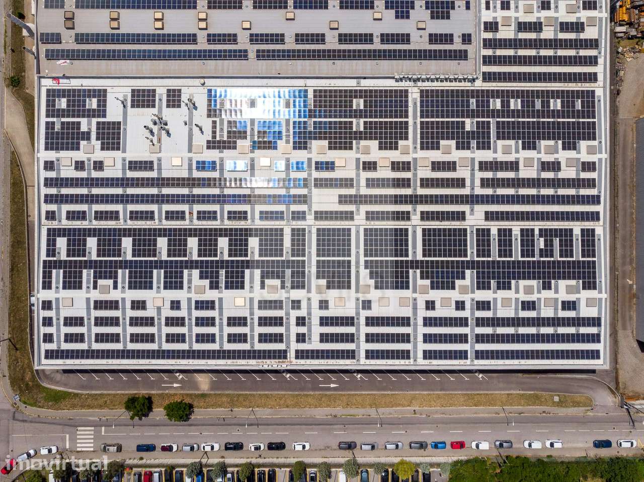Edificio Industrial, Tondela - Grande imagem: 2/16