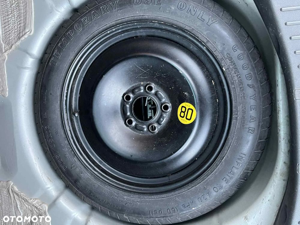 Ford Focus C-Max 1.8 TDCi Ghia - 23