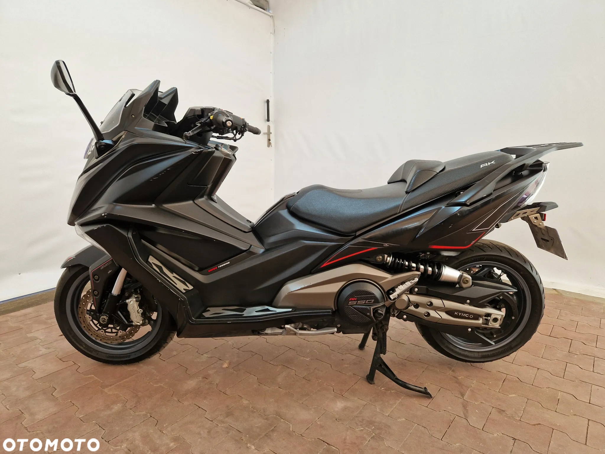 Kymco AK 550 - 15