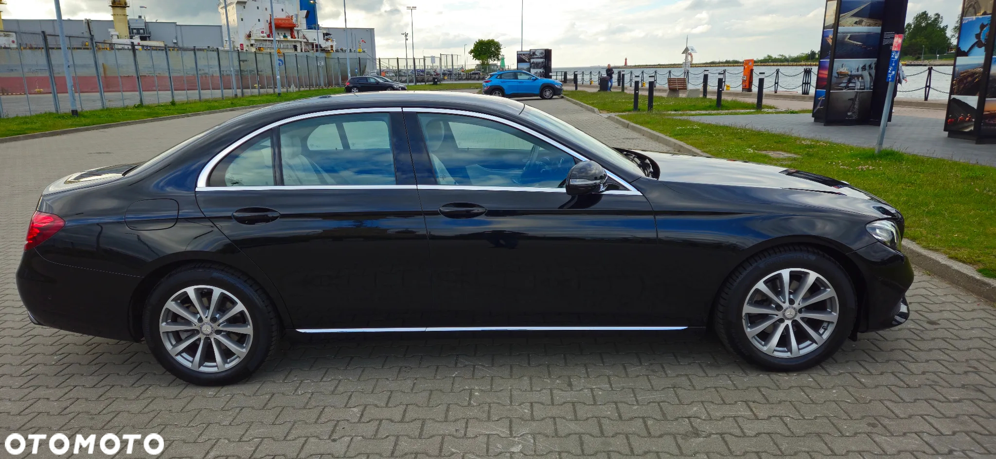 Mercedes-Benz Klasa E 200 9G-TRONIC - 3