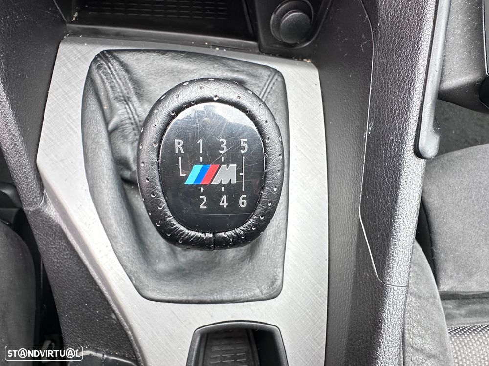 BMW X1 18 d sDrive Pack M - 25