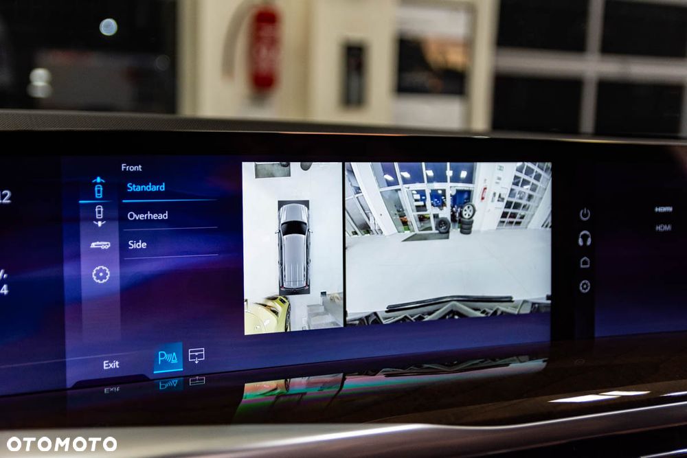 Cadillac Escalade - 27