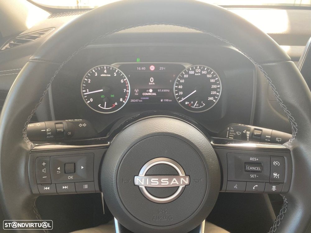 Nissan Qashqai 1.3 DIG-T Premiere Edition - 26