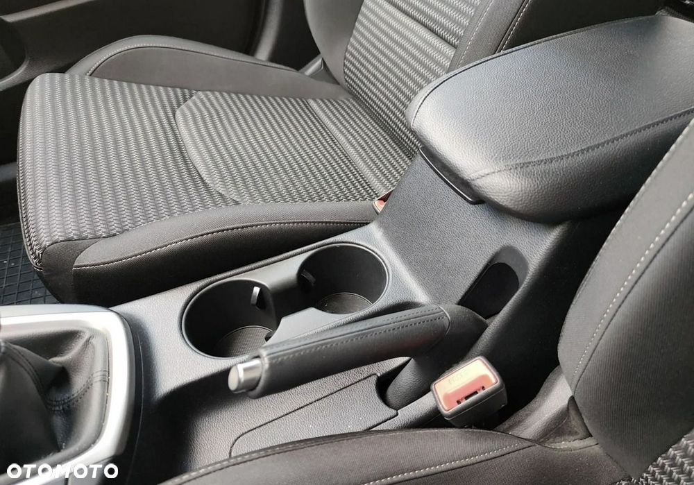 Kia Ceed - 15