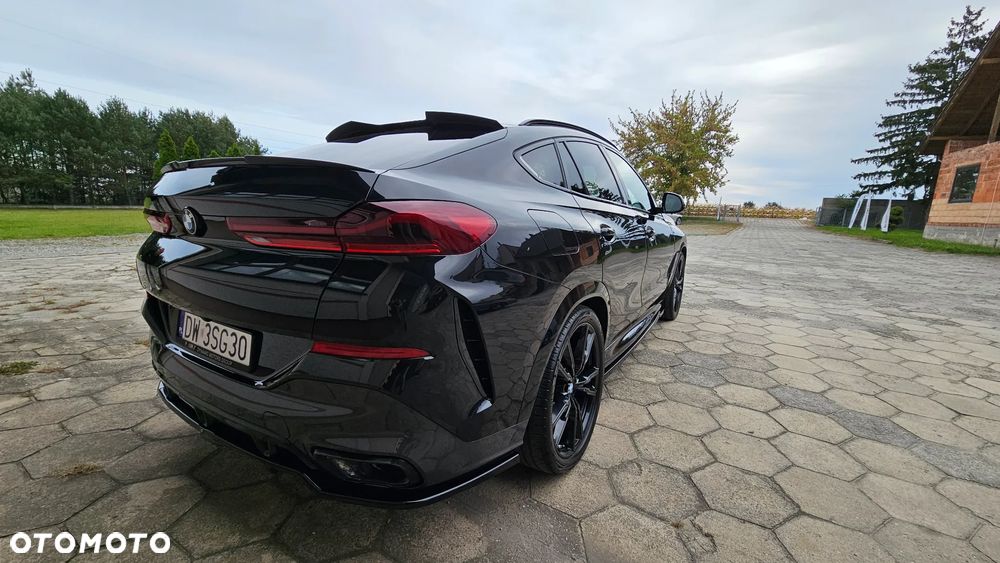 BMW X6 xDrive40d mHEV - 2
