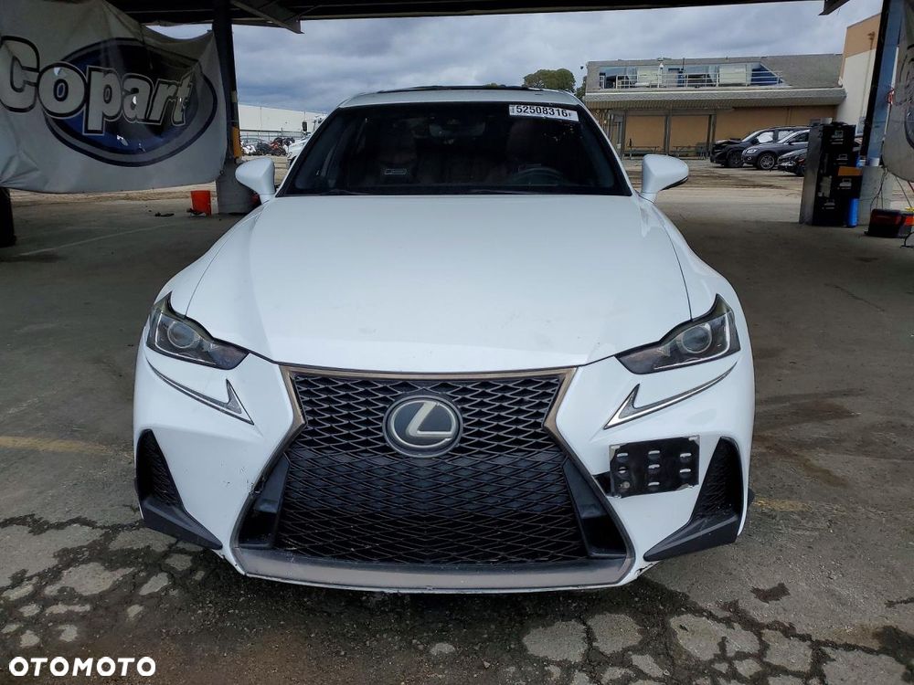 Lexus IS - 2