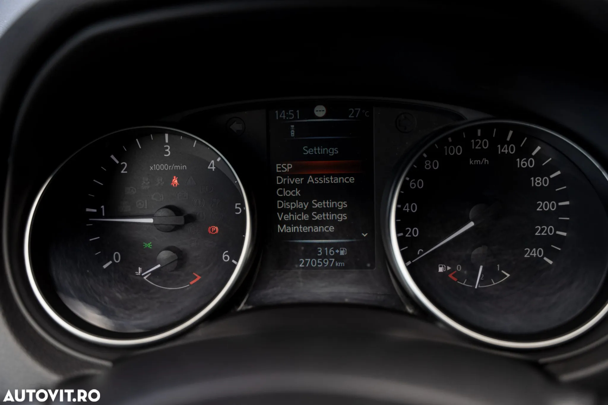 Nissan Qashqai 1.5 DCI TEKNA - 23