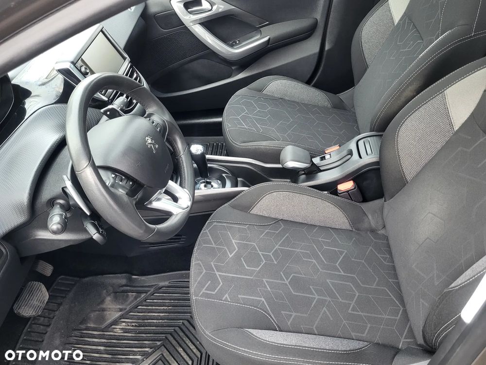 Peugeot 2008 82 e-VTI ETG5 Active - 9