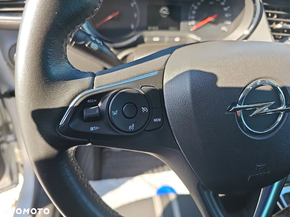 Opel Crossland - 17