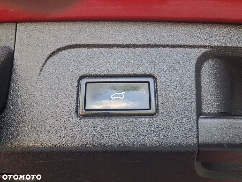 Volkswagen Touran 2.0 TDI BMT Comfortline DSG - 29