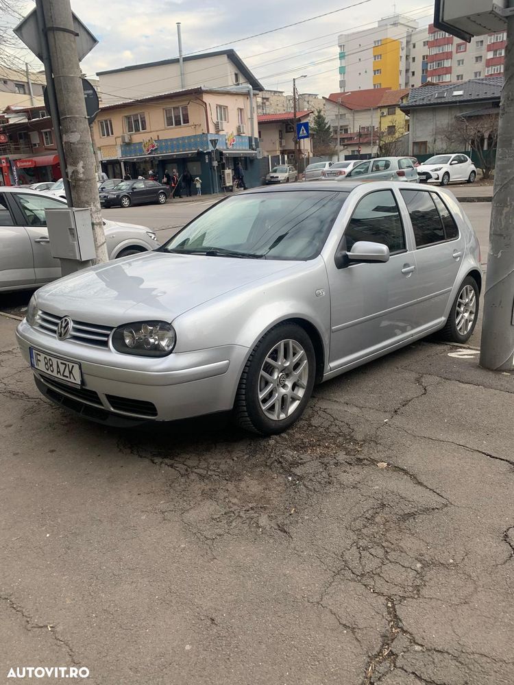 Volkswagen Golf 1.6 Basis - 3