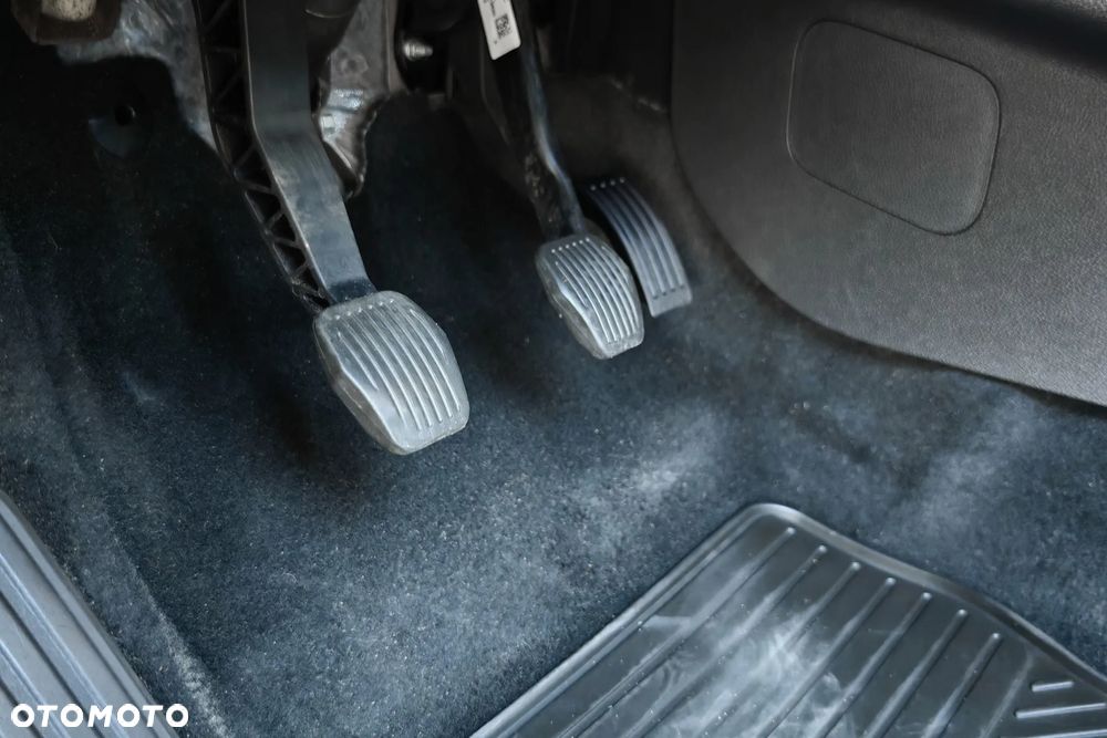 Ford Focus 1.0 EcoBoost Titanium - 18