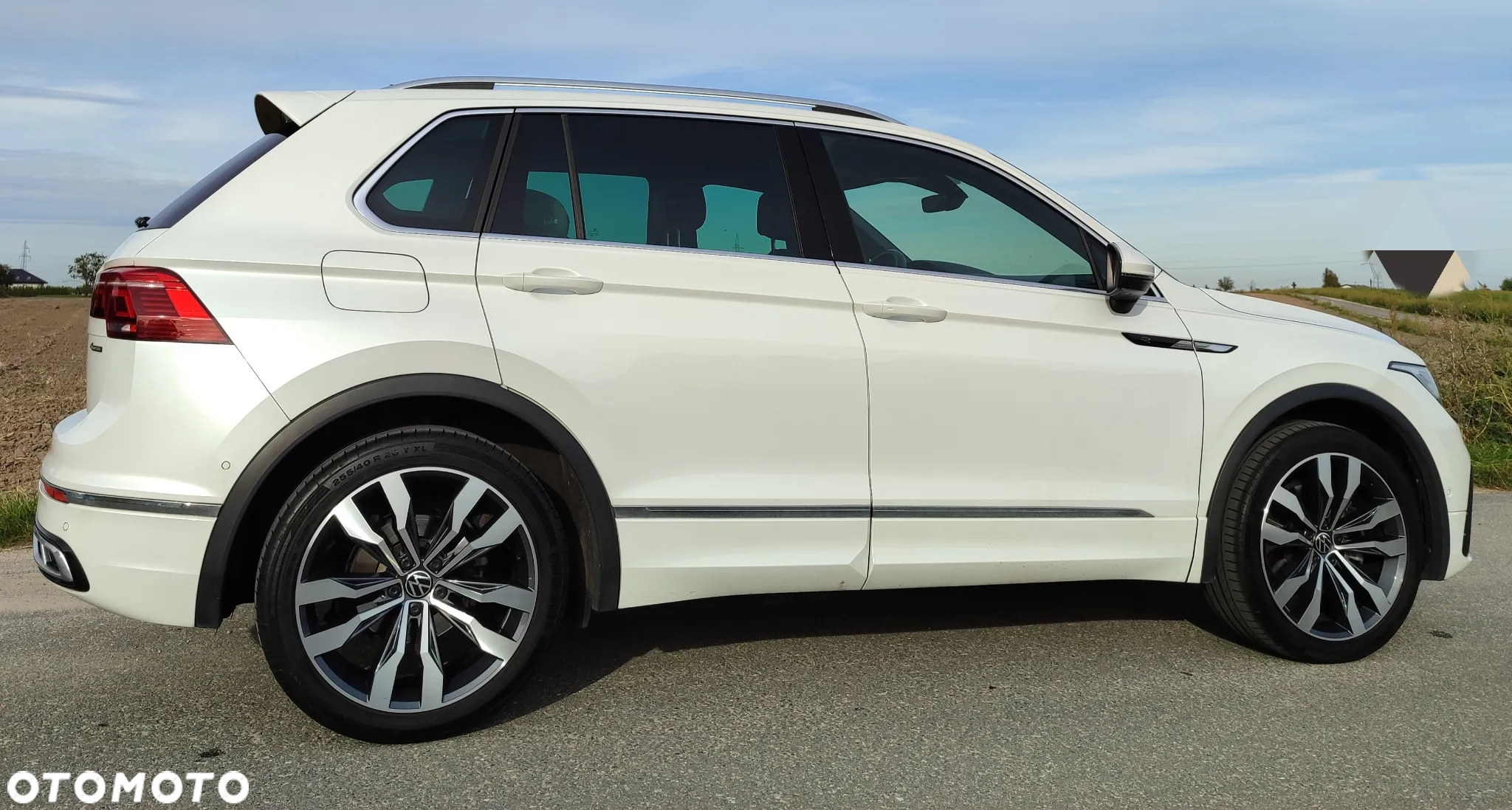 Volkswagen Tiguan 2.0 TSI 4Mot R-Line DSG - 2