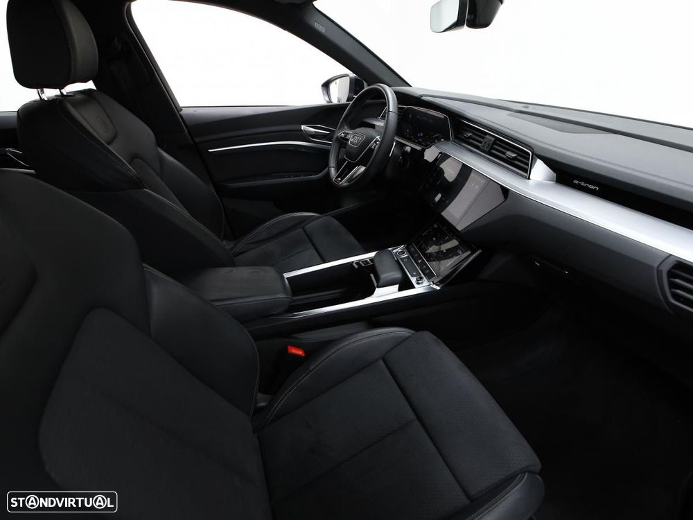Audi e-tron 55 quattro S line - 9