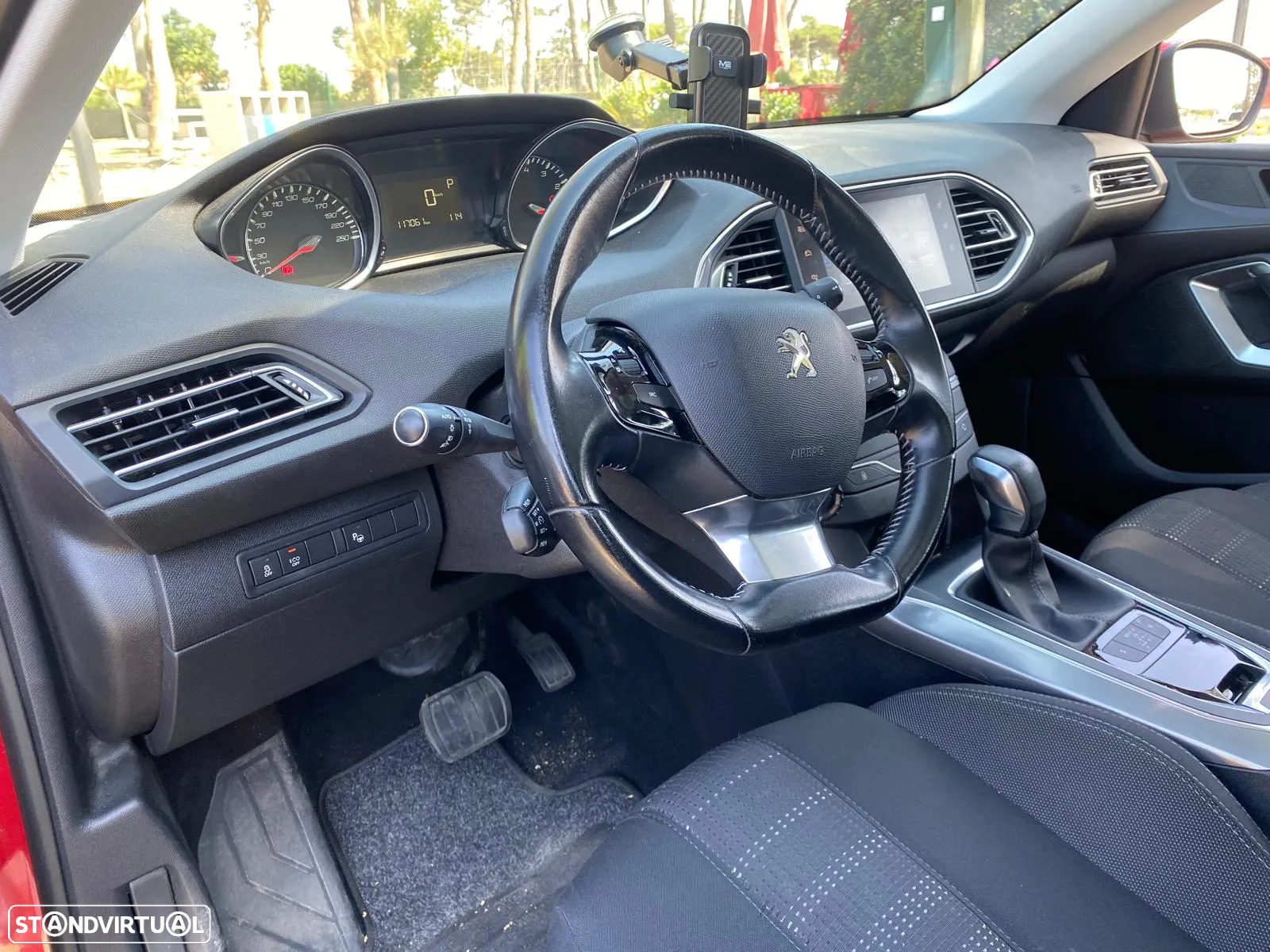 Peugeot 308 SW 1.2 PureTech Allure EAT6 - 11