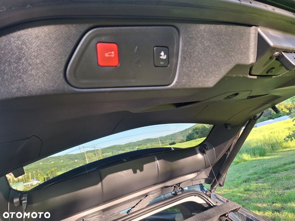 Peugeot 3008 1.5 BlueHDi Allure Pack S&S EAT8 - 20