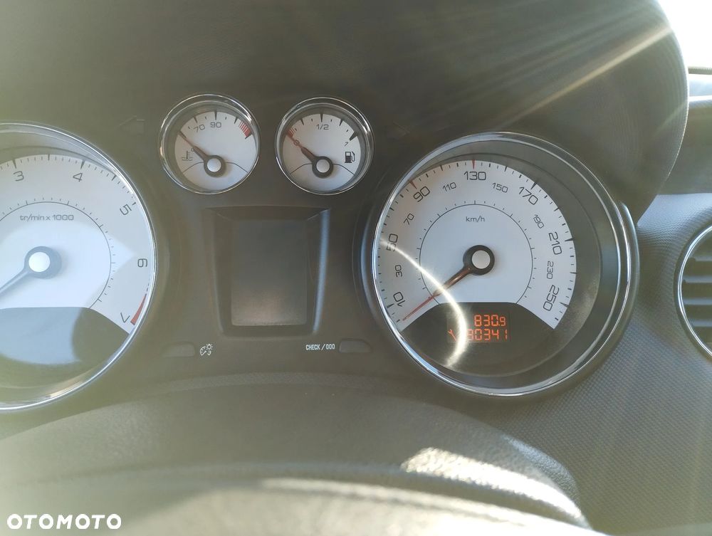 Peugeot 308 1.6 THP Active - 11