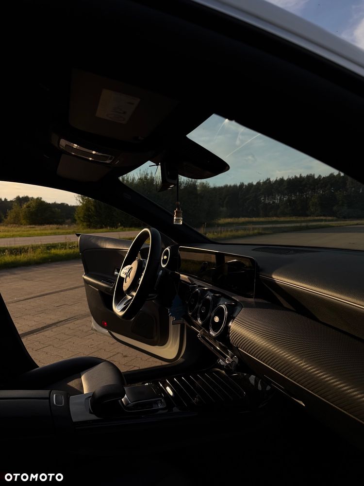 Mercedes-Benz CLA - 8