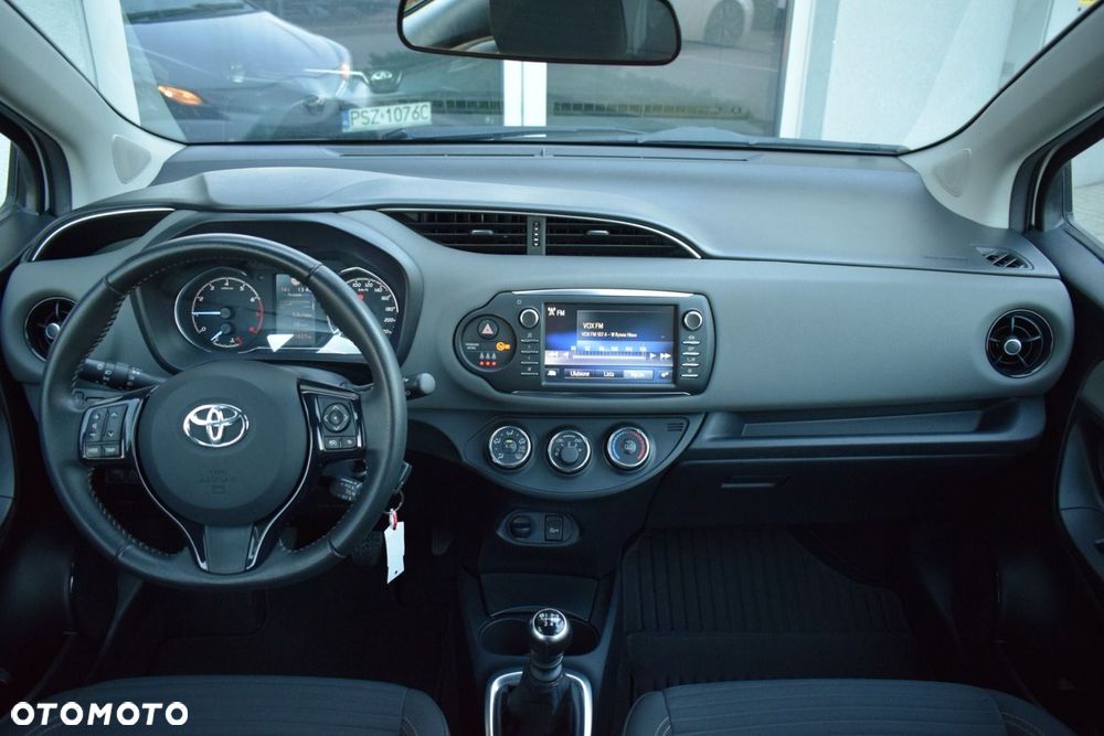 Toyota Yaris - 15