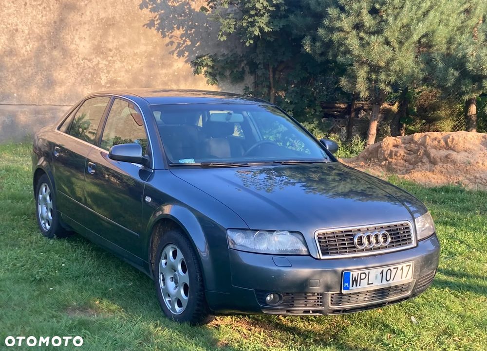 Audi A4 - 1